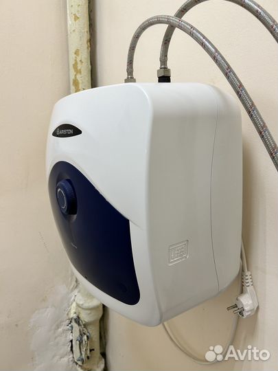 Водонагреватель проточный ariston