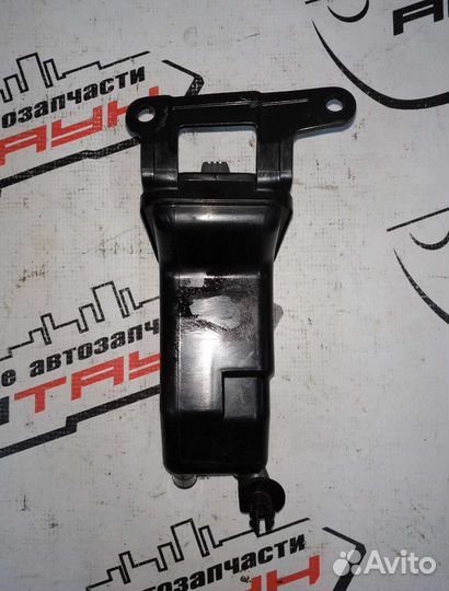 Бачок гур audi A4 8E2 8E5 8EC 8ED B6 B7 8E0422373B