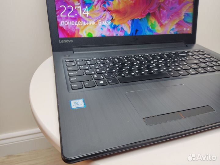 Шикарный Lenovo FullHD, Core i3, 12Gb, SSD256Gb