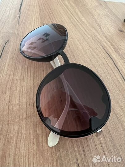 Солнцезащитные очки