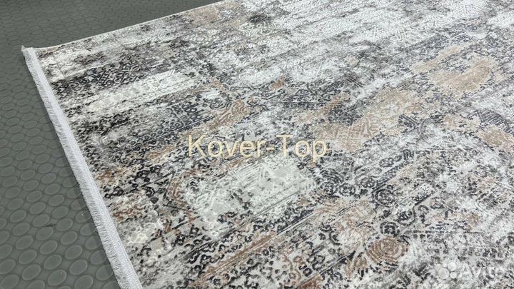 Ковер из вискозы