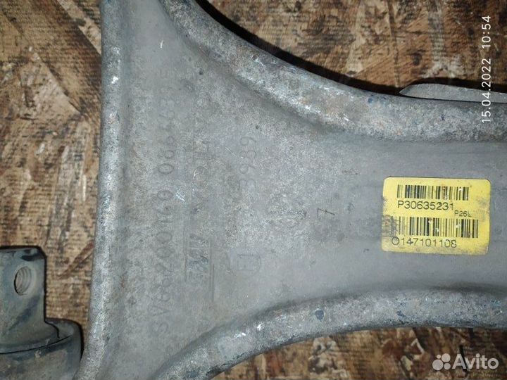 Рычаг подвески нижний передний левый Volvo Xc70 P2