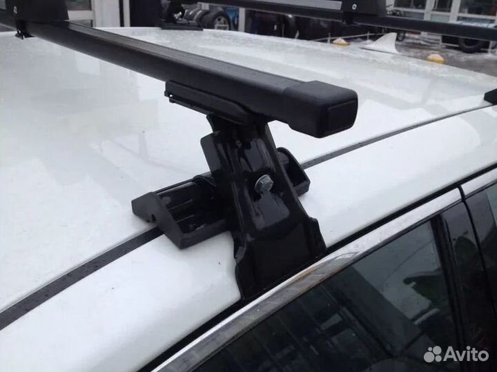 Багажник на гладкую крышу с прямоугольными дугами