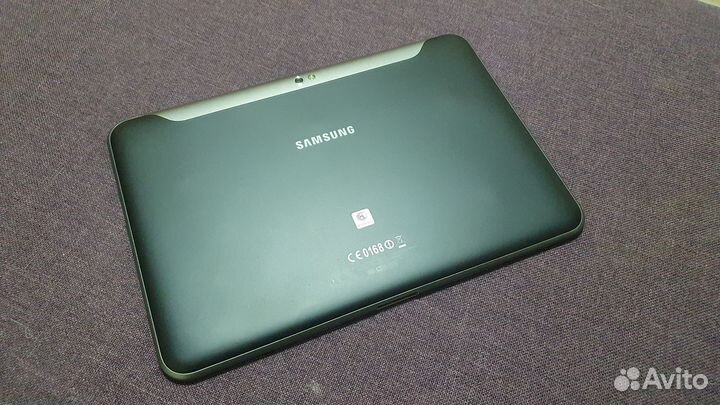 Планшет Samsung GT-P7300