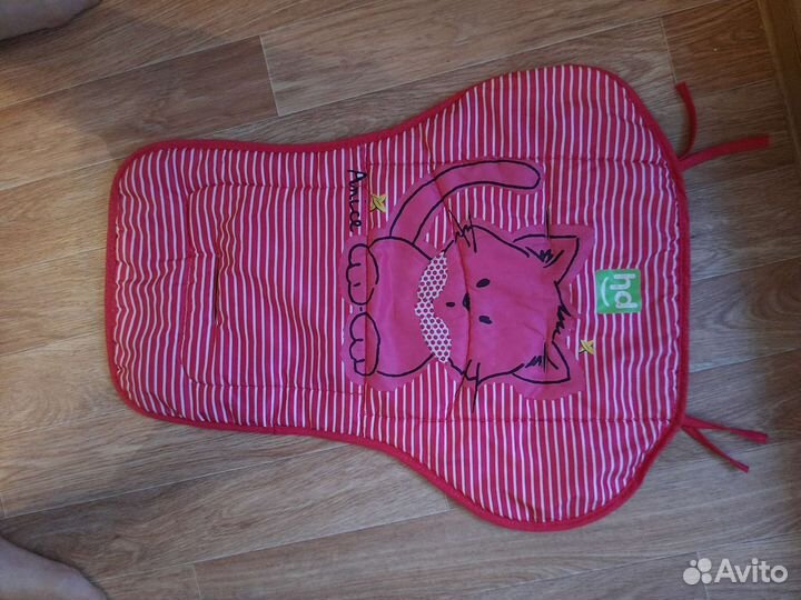 Матрасик, чехол на коляску, стульчик, подушки