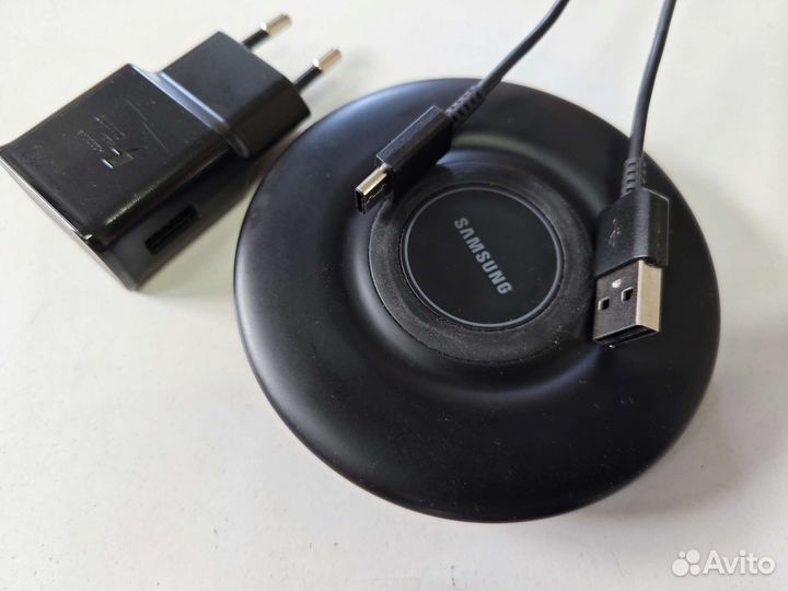 Беспроводное зарядное устройство Samsung EP-P3105