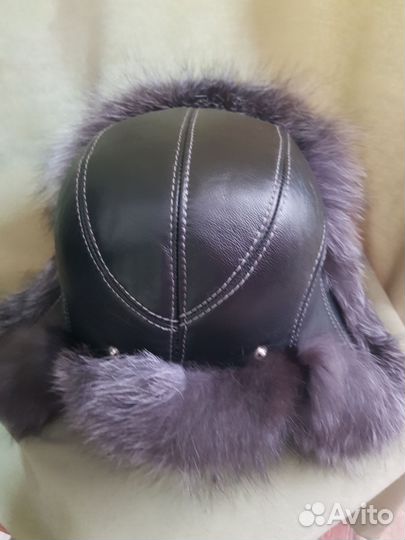Шапка метелица чернобурка и кожа