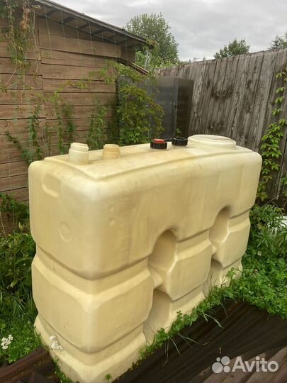 Емкость для топлива 1500л