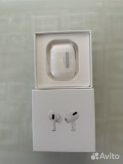 Продаются наушники новые