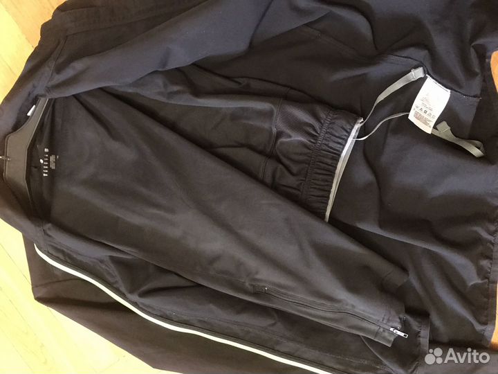 Спортивный костюм Reebok 44/46