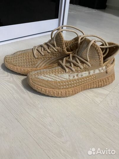 Кроссы женские 36 размер