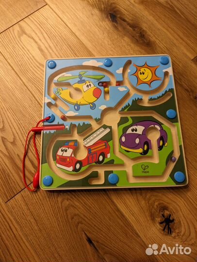Магнитный лабиринт Hape Машинки