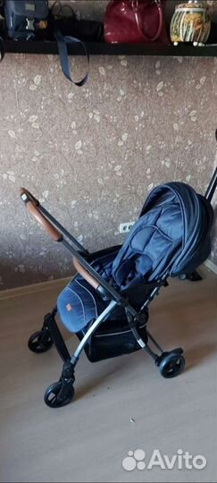 Прогулочная коляска corol