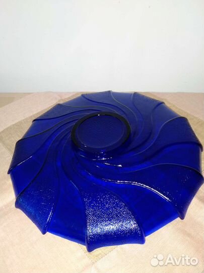 Ваза для фруктов синее стекло