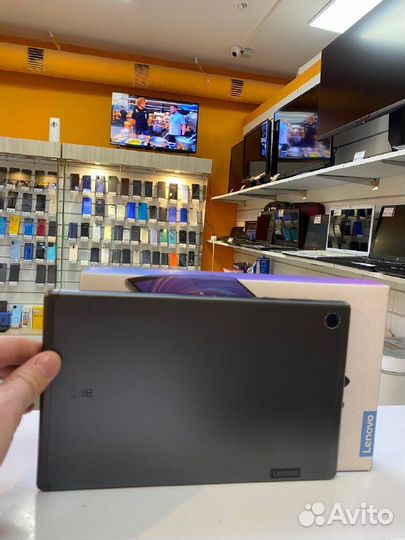 Планшет Lenovo TB-X606F 10.3