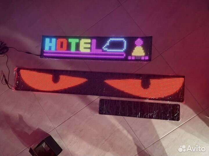 Глаза дьявола на лобовое стекло бегущая строка