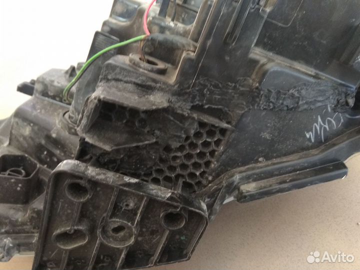 Nissan Qashqai J11 фара правая оригинал