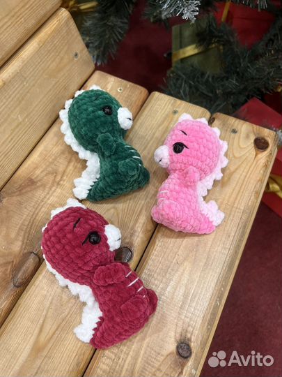 Вязаная игрушка Динозавр