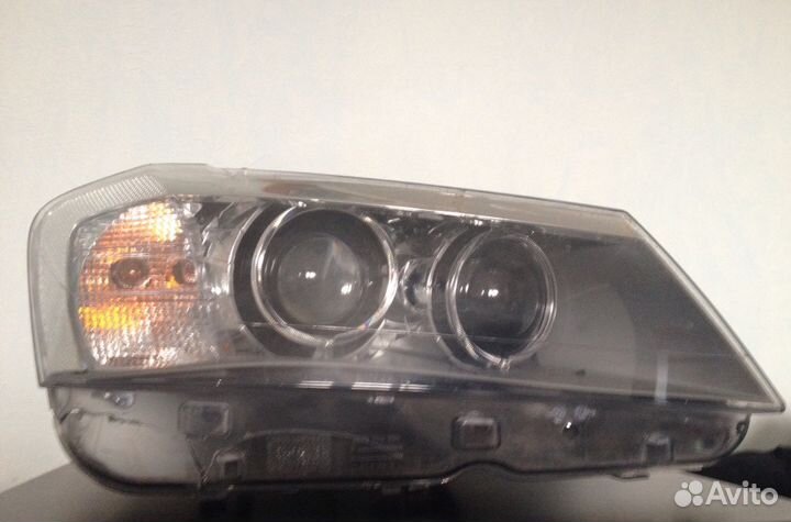 Фара BMW X3 правая