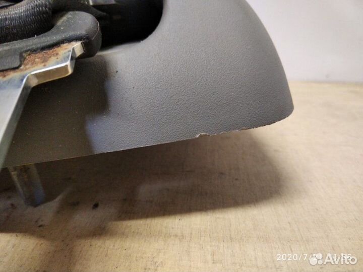 Ремень безопасности задний Renault Symbol 1 1.4