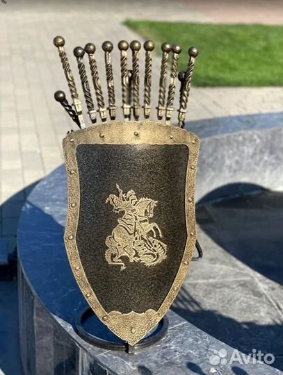 Подставка под шампуры Щит