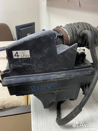 Корпус воздушного фильтра mazda 3 bk LF 2.0 мазда