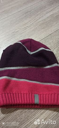 Шапка новая для девочки, размер 54