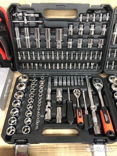 Универсальные наборы ручного инструмента daman