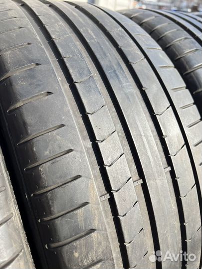 Pirelli P Zero PZ4 255/40 R21