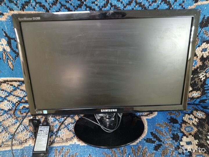 Монитор Samsung SyncMaster SA300