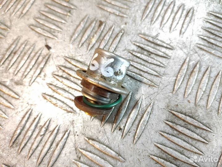 Регулятор давления топлива Volkswagen Polo 1994-19