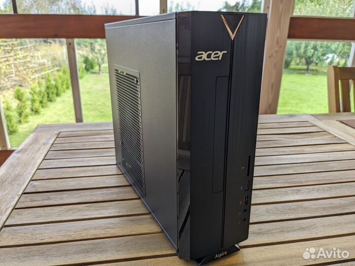 Компактный игровой компьютер