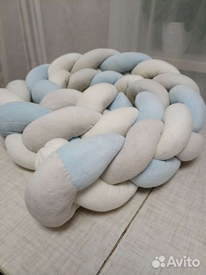 Набор бортиков в кроватку