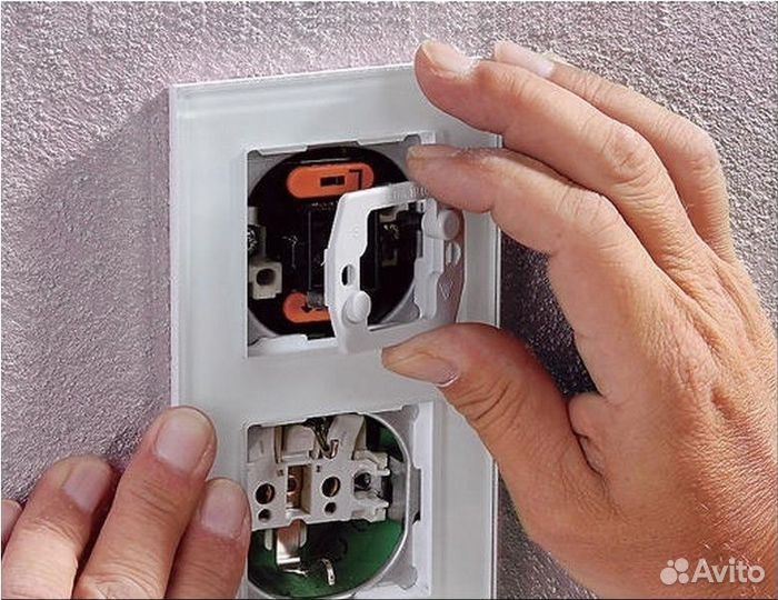 Электрик. Демонтаж электросети