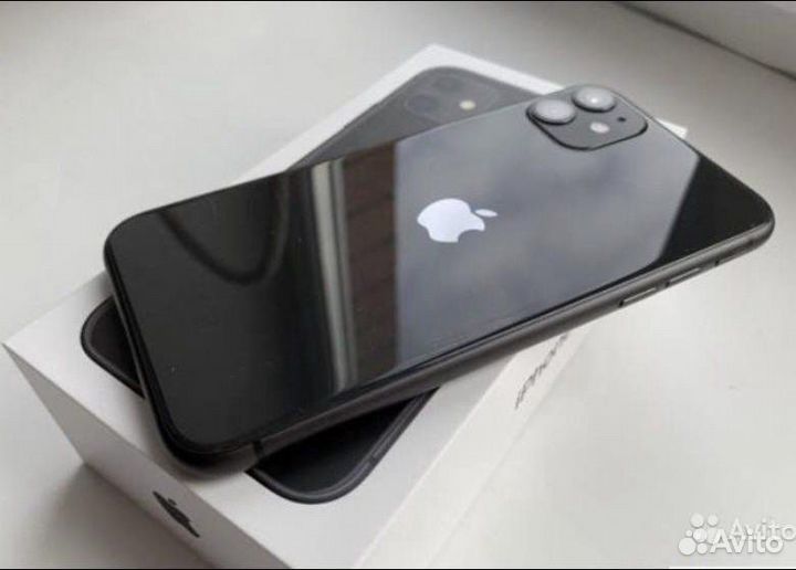 iPhone 11, 64 ГБ