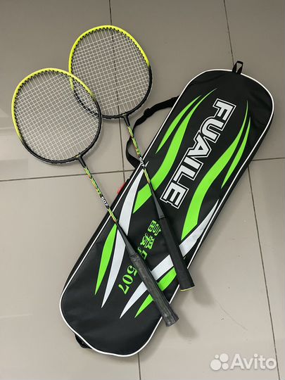 Ракетка для бадминтона