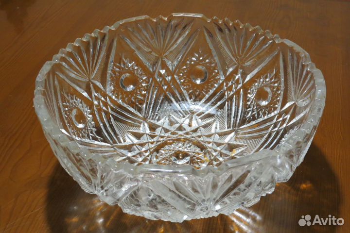 Ваза хрустальная 24 см