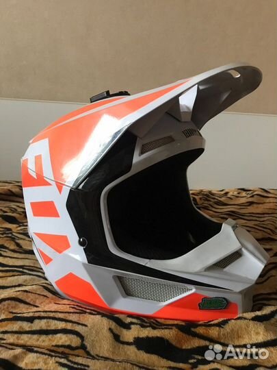 Кроссовый шлем fox v1
