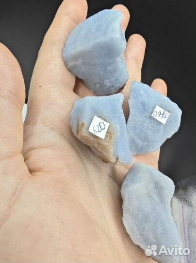 Ангелит необработанный