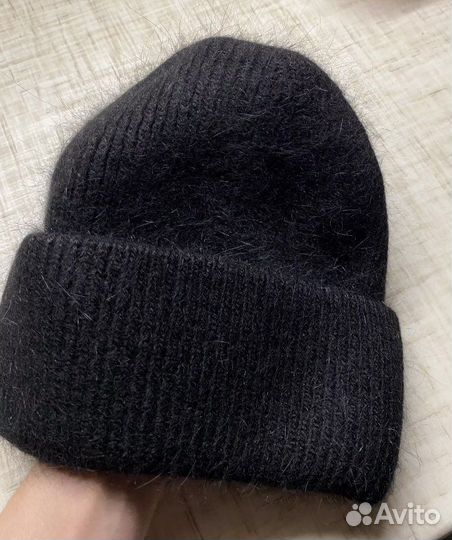 Шапка женская черная новая