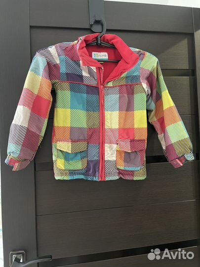 Куртки на девочку