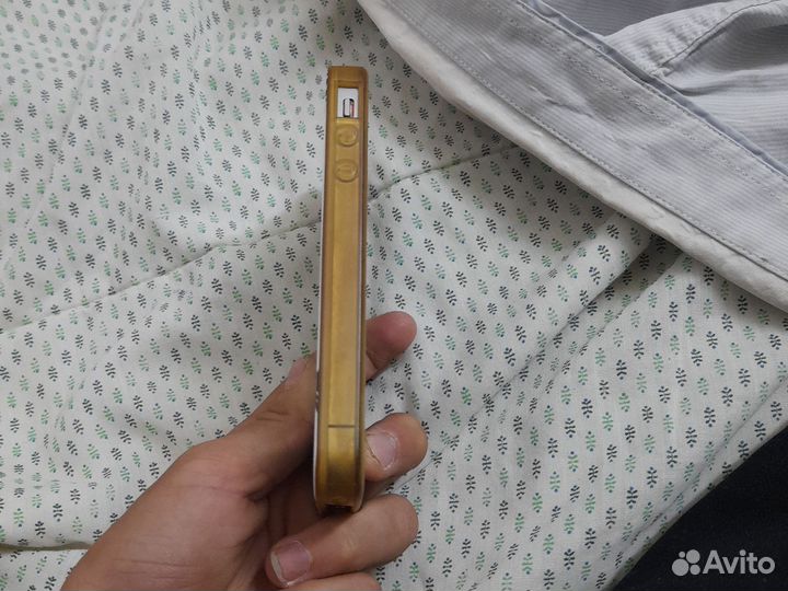 iPhone 4S, 8 ГБ