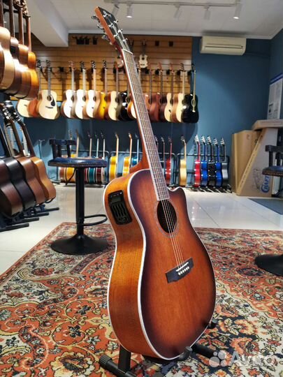 Электроакустическая гитара Cort