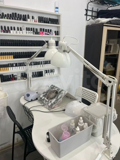 Аренда рабочего места маникюр педикюр, с клиентско