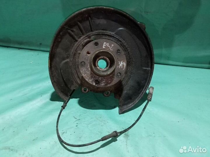 Кулак поворотный Bmw 7 E38