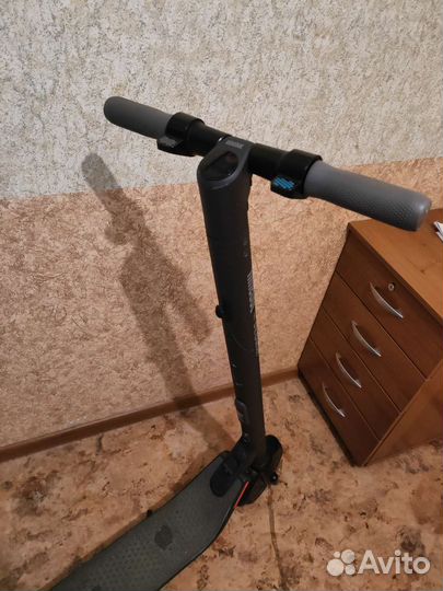 Ninebot Kickscooter ES2