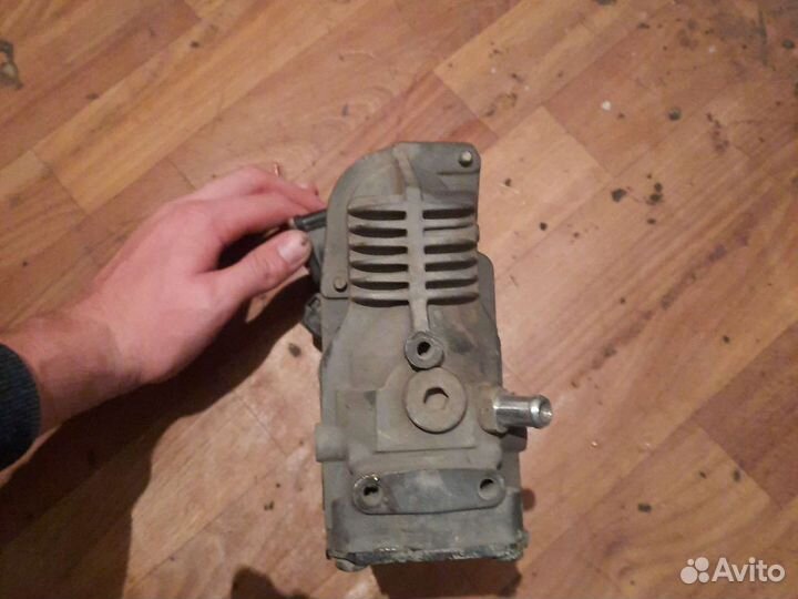 Компрессор пневмоподвески mercedes w221