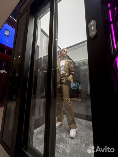 Лифт в торговом центре от производителя