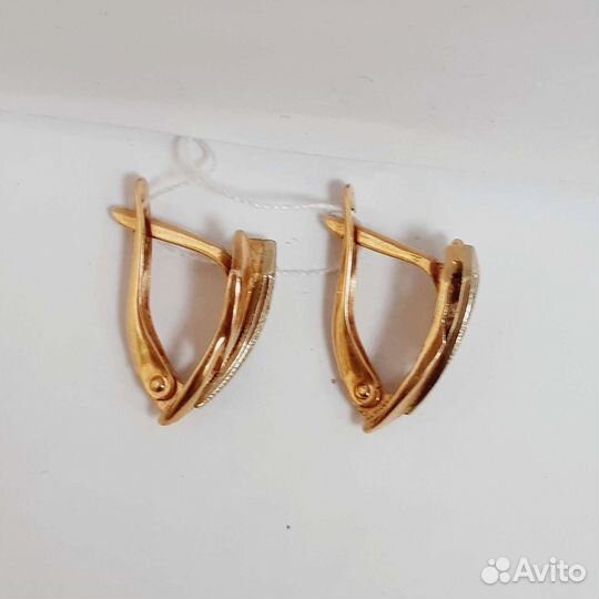Золотые серьги