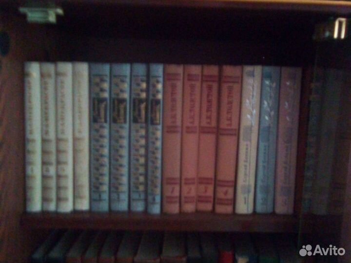 Продам книги